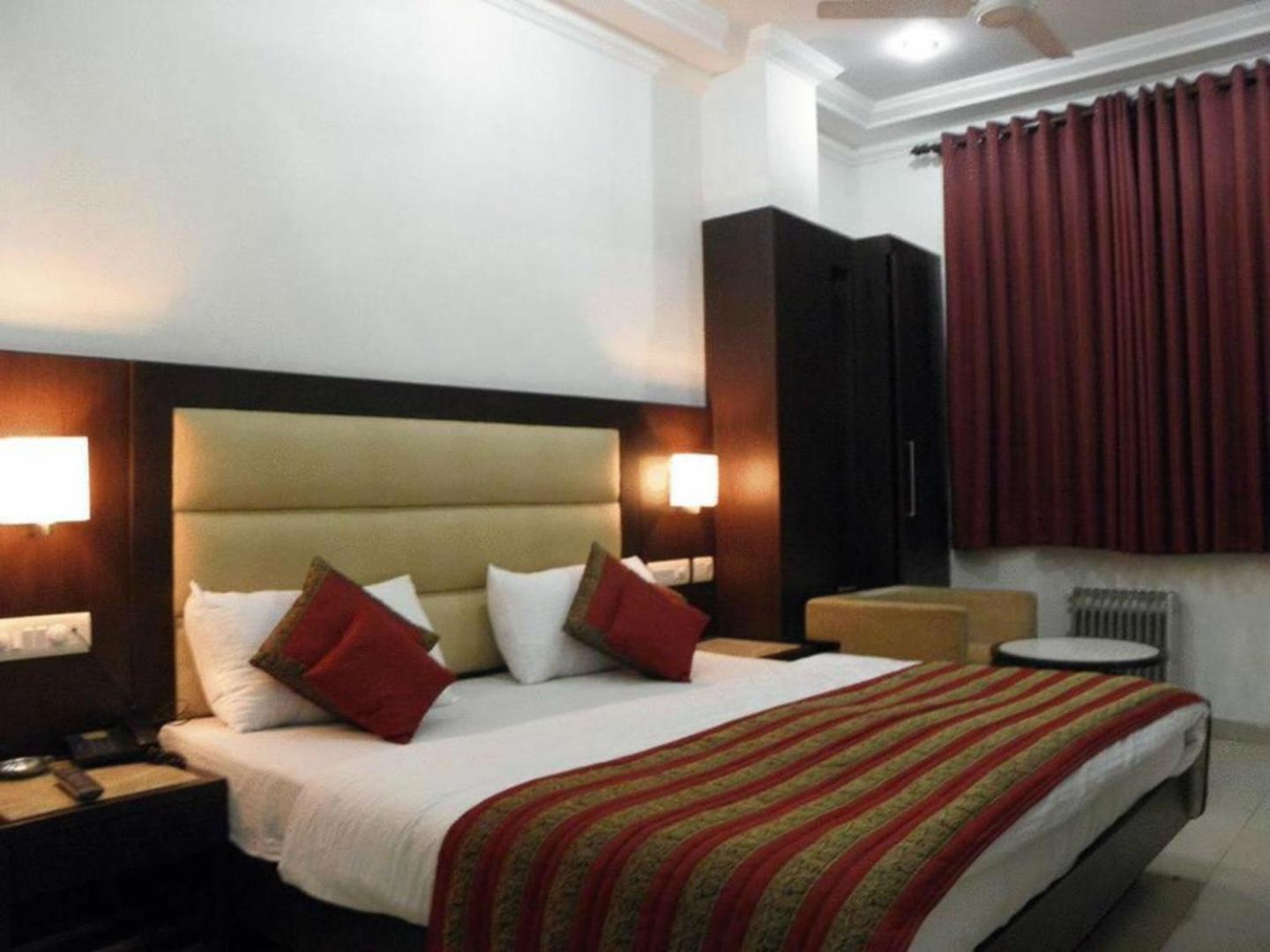 Hotel Chanchal Continental - 02 Mins From New Delhi Railway Station エクステリア 写真