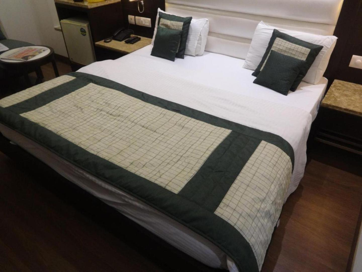 Hotel Chanchal Continental - 02 Mins From New Delhi Railway Station エクステリア 写真