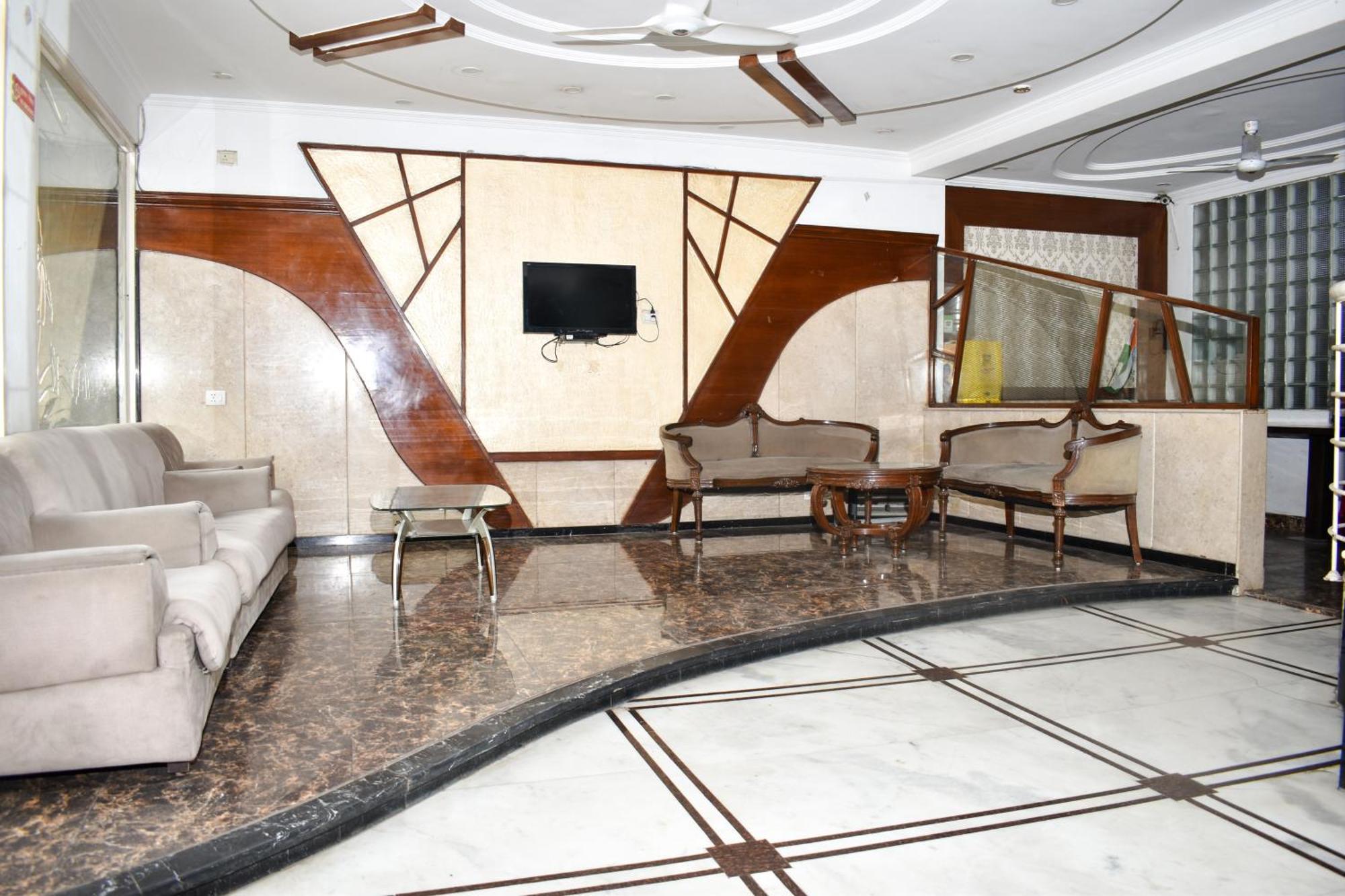 Hotel Chanchal Continental - 02 Mins From New Delhi Railway Station エクステリア 写真